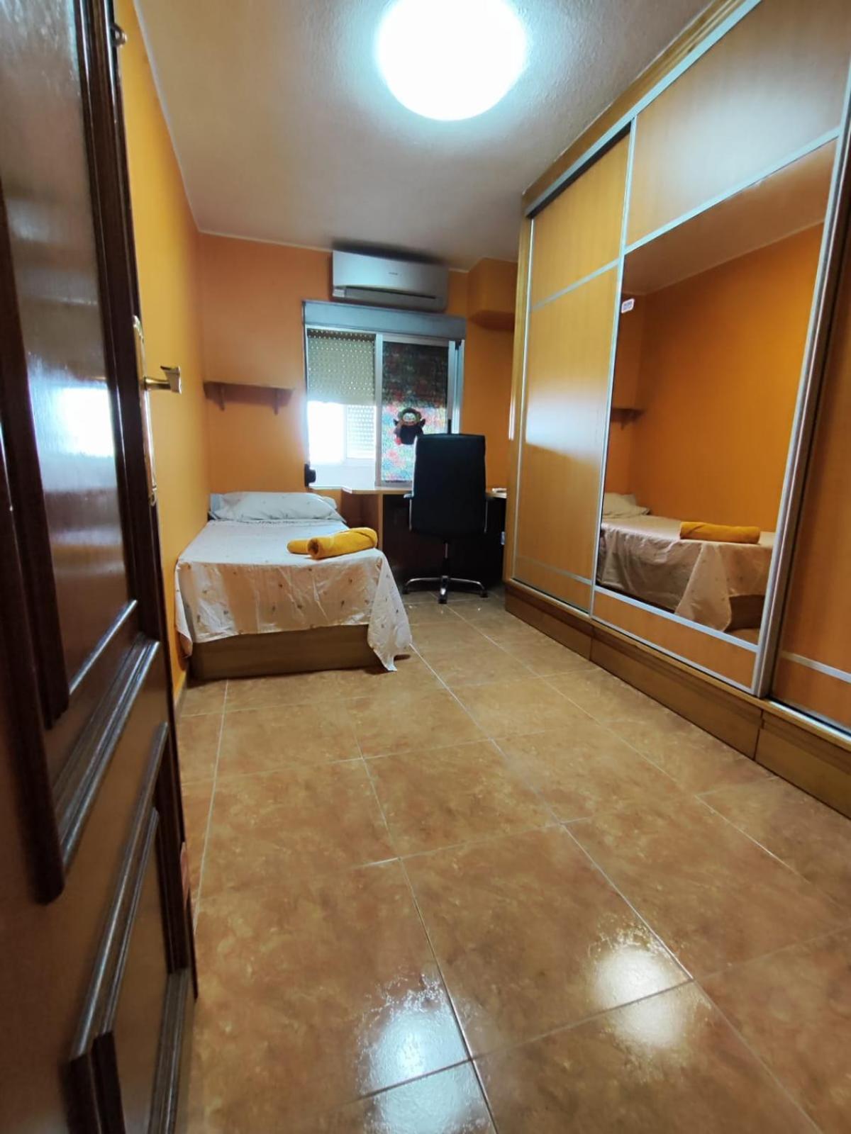 Valencia Avenida Del Puerto Private Rooms Dış mekan fotoğraf